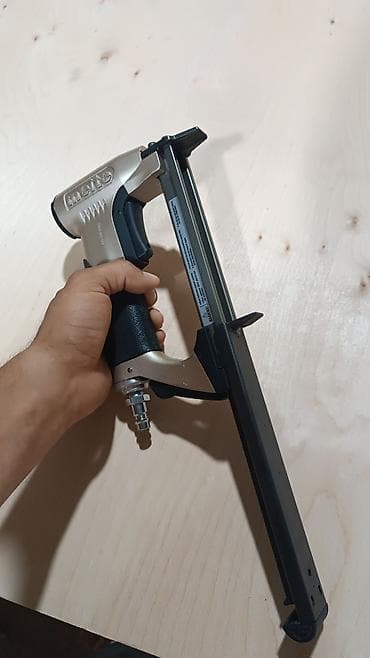 Elektrik əl alətləri: Meite pnevmatik zımbalama tapançası - Marka/model: Meite — 1
