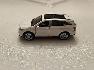 KIA Sorento miniatür model avtomobil - Miqyas: təxmini 1:32/1:36