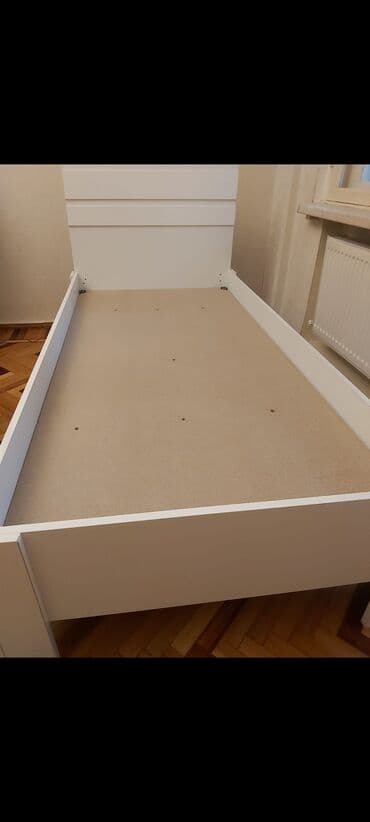 tek neferlik yataq mebeli: İşlənmiş, Təknəfərlik çarpayı, Bazasız, Matrassız, Siyirməsiz — 2