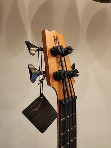 gitara simləri: Ukulele mahalo mb1tbr simlərin sayı: 4 simlər:black aquila ukulele — 3