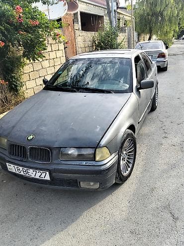 keys sat: BMW 3 series: 1.1 l | 1993 il Sedan — 3
