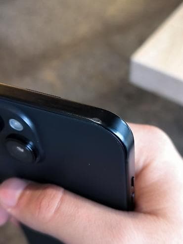 iphine: IPhone 15, 128 GB, Qara, Face ID — 3