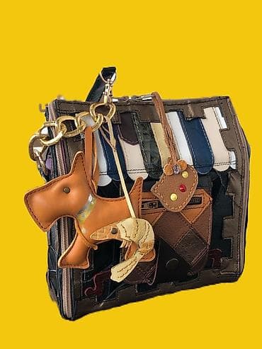 kasmetikalar: Məhsul: Əllə hazırlanmış dəri çanta aksesuarları və breloklar — 1