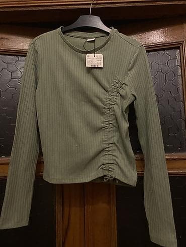 ivet kardigan: Uwagcun 10 manattan biri 12-14 yawa 1) Zeytun-yaşıl rəngdə, zolaqlı — 1