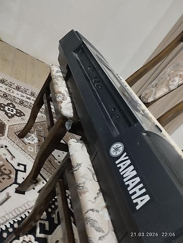 sindizator: Sintezator, Yamaha — 3