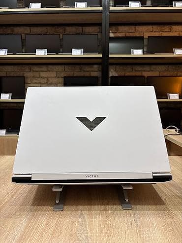 ucuz oyuncu laptop: 💻 Model: HP Victus 15 ⚙️ CPU: AMD Ryzen 5 8645HS 🧠 RAM: 16 GB DDR5 💾 — 4