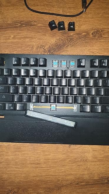 acer nitro 1: Gaming Klaviatura. Blue switch. 1 ay 9 gün işlənilib özüm işlətmişəm — 5