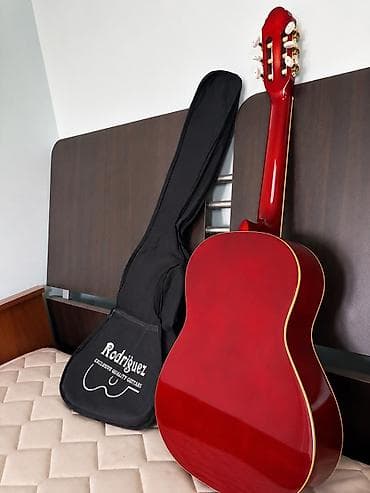 gitara klasik: Klassik gitara, çox az isdifadə olunub, isdəyən əlaqə saxlasın — 2