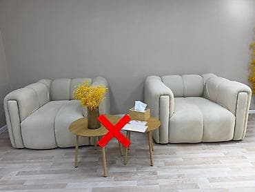 ev t: Nigar3. 2 ədəd kreslo satılır. 400 azn əla vəziyyətdədir. Ünvan — 1