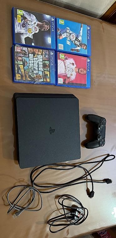 video light: Playstation 4 slim satilir,yaninda 1 gamepad ve 4 dene oyun hediyye — 1