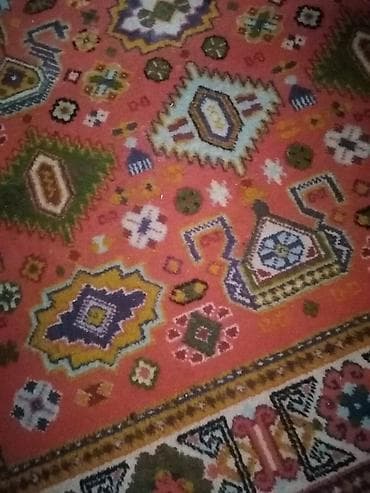 Şərq üslubunda xalça - Üslub: Azərbaycan/Qafqaz naxışları, həndəsi