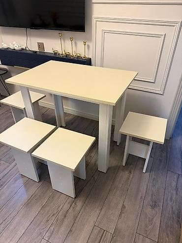 komputer stul: Mətbəx stolu,4 oturacaqla satılır 65 azn.Yenidir,istifadə — 1