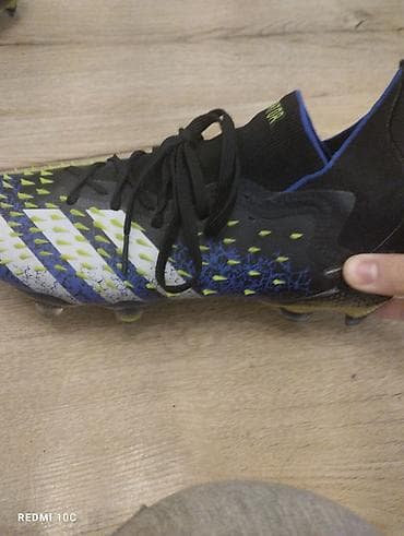 Butslar: Butslar Adidas, Ölçü: 41, İşlənmiş — 2