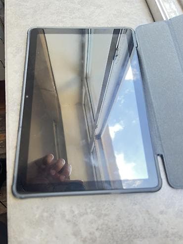 planset tablet: Blackview planşet Iki sim kart destdekliyir: - Brend/Model: Blackview — 3