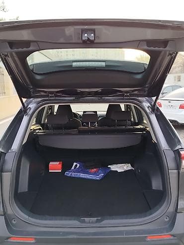 sprinter oturacaq: Toyota RAV4 salonu və paneli - Model: Toyota RAV4 (son nəsil interyer — 10