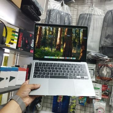 macbook qiymeti: Б/у Apple MacBook, 13.3 ", Apple M1, 256 ГБ, Платная доставка, Доставка в районы, Самовывоз — 8