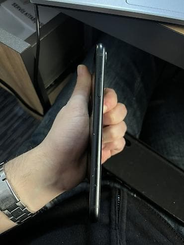 realme buds air: IPhone Xr, Qara, Face ID — 6