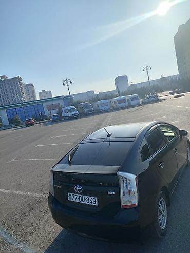 maş: Toyota Prius: 1.8 l | 2010 il Hetçbek — 3