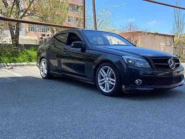 Mercedes-Benz C-Class sedan - Korpus: qara rəng, 4 qapı, aerodinamik — 8