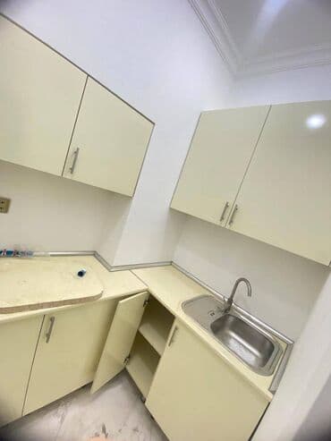 sumqayitda arenda obyekt: Obyekt icarəyə verilir. 68 kv, Aptek, ofis, tədris mərkəzi, market — 2