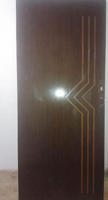 Daxili otaq qapısı – modern dizayn - Material: taxta əsaslı, hamar və