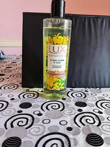 omeqa lux: Məhsullar paketi – şəxsi qulluq və səyahət üçün 1) LUX Botanicals duş — 2