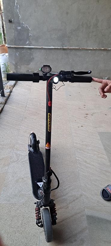 elektrikli samokat: Elektrik skuter – şəhərdaxili rahat hərəkət üçün Xüsusiyyətlər: - — 1