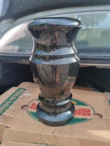 Divar kağızları, oboy: Mərmər güldan Ukrayna (buki qabro ) 30luq 50 AZN optovoydanda ucuz — 2