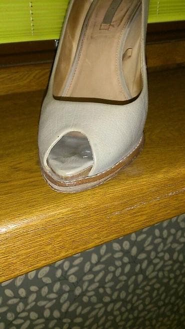 Şəxsi əşyalar: Туфли из кожи на скрытой платформе очень удобные раз 38 Италия — 4