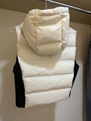 Baletkalar: ZARA jilet 
Bir defe geyilib teze kimidir — 9