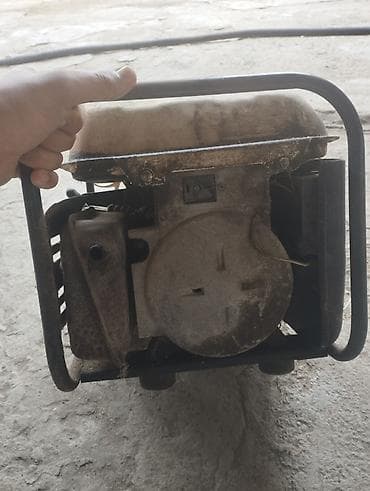 daşlar: Generator. 4 il olar yatır yəni xoda salmamışam. - Tip: Kiçik ölçülü — 4