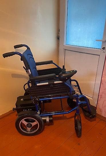 tibbi canta: Elektrik təkərli araba - İdarəetmə: Sağ qoltuqaltında joystick paneli — 2