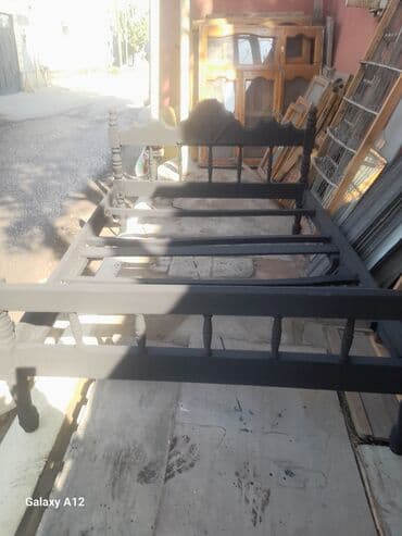 tek kravat ikinci el: Spalni iki nəfərlik matrassiz — 2