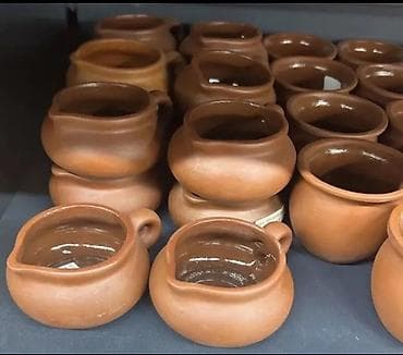 su dasi: Məhsul: Gildən hazırlanmış bişirmə və servis qabları dəsti Təsvir: - — 3