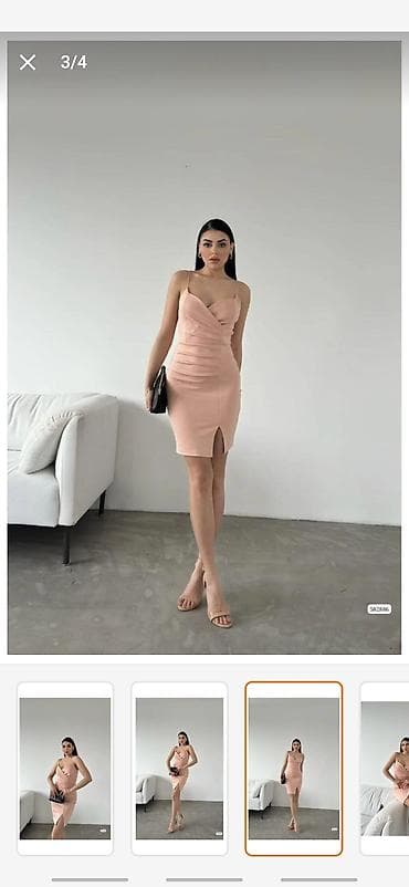 Zərif qadın kokteyl donu – açıq şaftalı rəngdə, bədənə oturan siluet