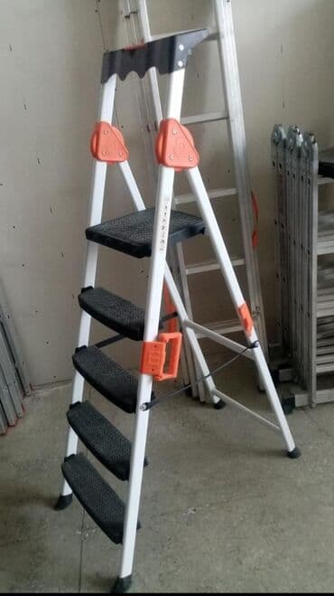 demir nerdivan: Nərdivan. Pilləkən. Türkiyə istehsalidir. 4+1 model. Çox keyfiyyətli — 1