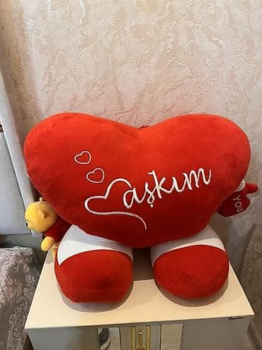 Dekorativ Sadə Yastıq