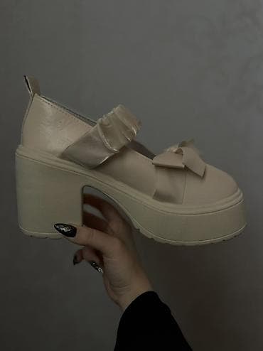 Digər ayaqqabılar: Ölçü: 38, Yeni — 2