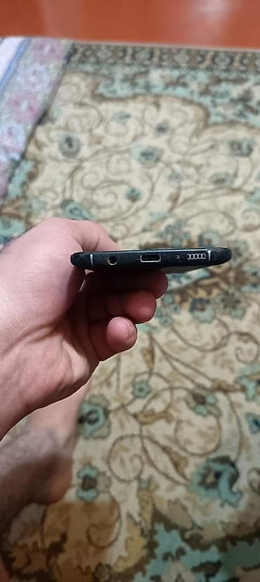 redmi note 8 pro kabro: Samsung Galaxy A51, rəng - Qara, İki sim kartlı — 6