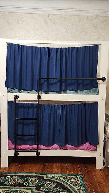 islenmis kafel: 2 mertebeli carpayi,taxta uzunluq 195sm Hundurluk 2.40sm 1 matras var — 2