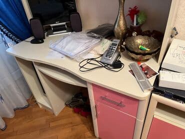 genc qiz otagi: Oğlan və qız üçün, İşlənmiş, Təknəfərlik çarpayı, Yazı masası, Dolab, Komod — 9