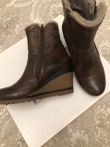 ağ rezin çəkmələr: Ölçü: 36, rəng - Qara, İşlənmiş — 2