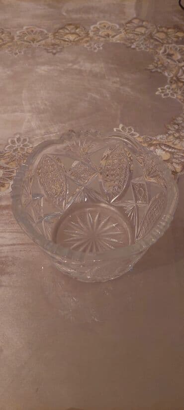 tulpan gulu sekilleri: Kəsimli şüşə/kristal qab - Material: qalın kəsimli şüşə (kristal — 3