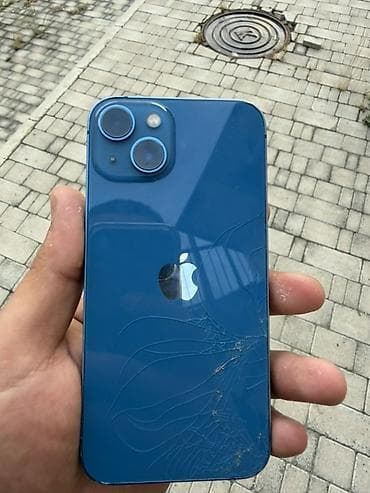 iped 9cu nesil: IPhone 13, Mavi, Qırıq — 2