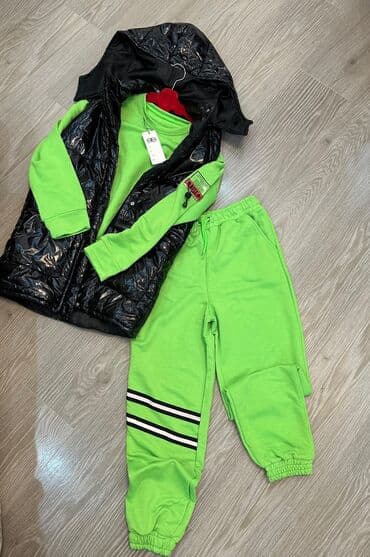 zara xs: Tezedir endirimle 55 man alinib.Balaca oldugu ucun satiram.Xs ve s — 1