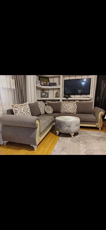 ev al: Künc divan, Pufik — 1