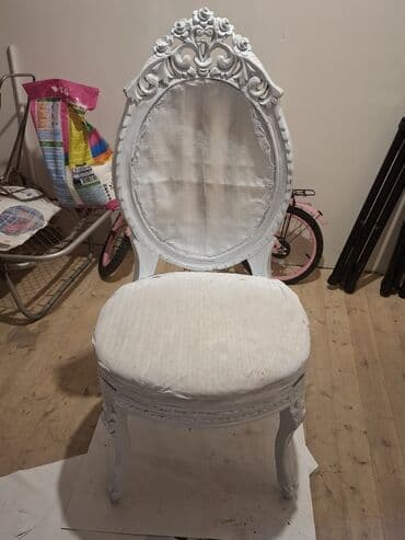 qabağ stolu: Stol ve stullari ile biryerdr xaiw edirem bawi cixan maraqlansin — 2