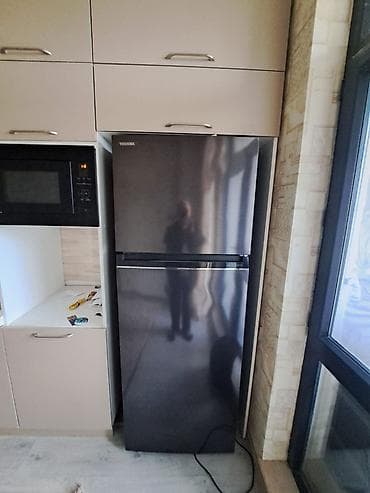 Yeni 2 qapılı Toshiba Soyuducu Satılır, rəng - Qara