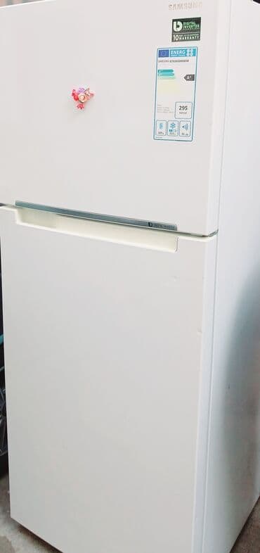 iwlenmiw xaladelnik: İşlənmiş 2 qapılı Samsung Soyuducu Satılır, rəng - Ağ, Təkərli — 1