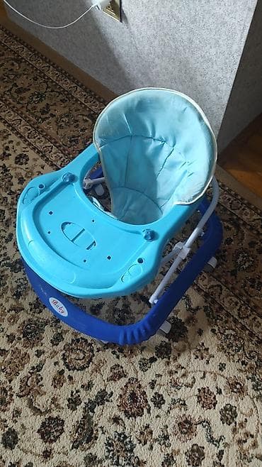 baby walker: Endirim ola bilerUşaq gəzdirəni (baby walker) - Rəng: mavi/açıq mavi — 1